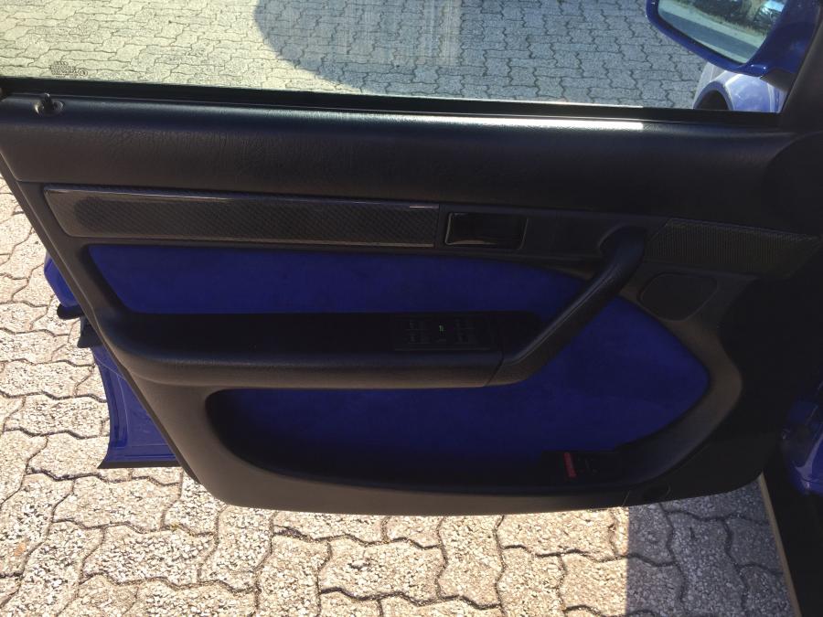Детали интерьера Audi S6 Plus (4A, C4) 1996 года  (фото 25 из 58)